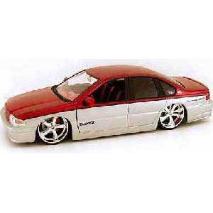 Chevy Impala SS Red-Silver (1/18)