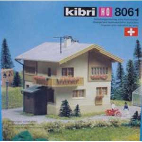 Swiss residential house (H0)