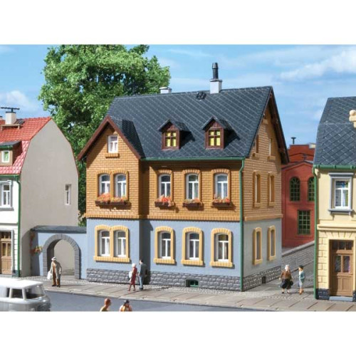 Factory residence (H0) (TT) Factory residence (H0) (TT)