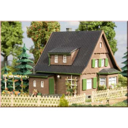 Houten Huis Erika (H0) (TT) Houten Huis Erika (H0) (TT)