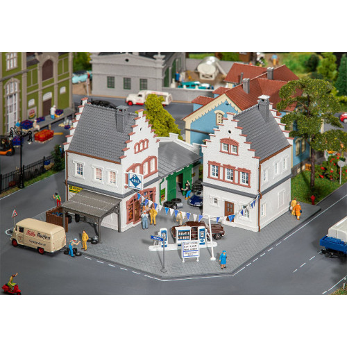 Tankstelle Hesselbach (H0) Tankstelle Hesselbach (H0)