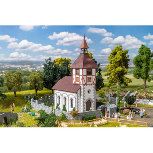 Village church with churchyard (H0) Village church with churchyard (H0)