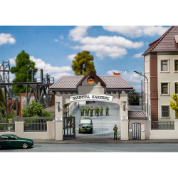 Kasernen-Haupteingang (H0)