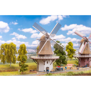 Windmill with plaster base (N)