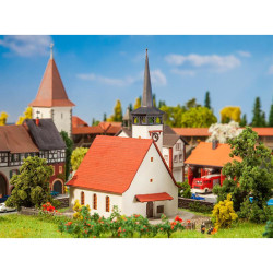 Church with pointed roof (N)