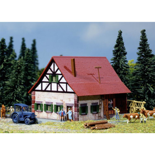 Farmhouse (N) Farmhouse (N)