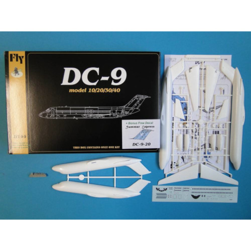 DC-9 model 10/20/30/40 Summer Express (1/144) DC-9 model 10/20/30/40 Summer Express (1/144)