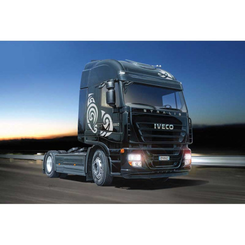 Iveco Stralis Active Space Cube (1/24) Iveco Stralis Active Space Cube (1/24)
