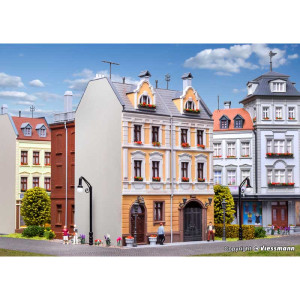 Town house with factory annexe (H0)