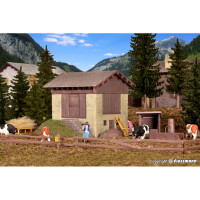 Alpine Barn with Fence in Grevasalvas (H0)