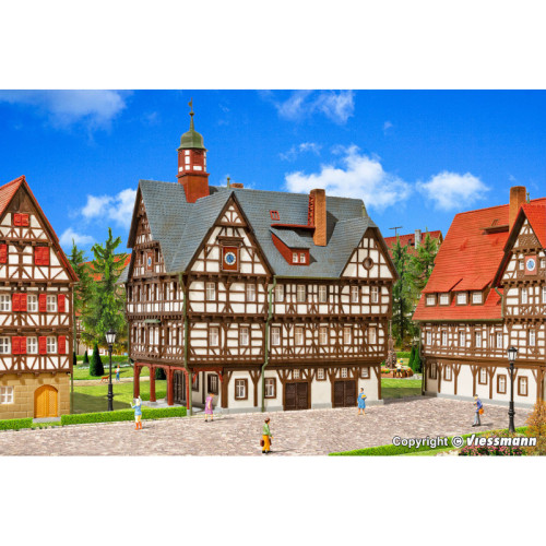 Half-timbered house (H0) Half-timbered house (H0)