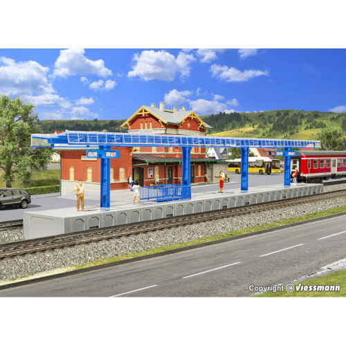 Modern platform for C-track (H0)