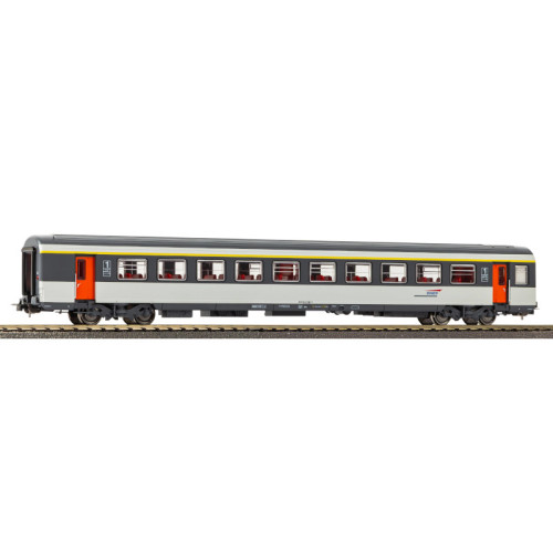 SNCF Open seating coach Corail A10tu 1 Class (H0)
