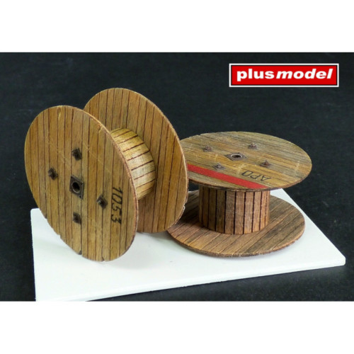 Small cable reel (1/35) Small cable reel (1/35)