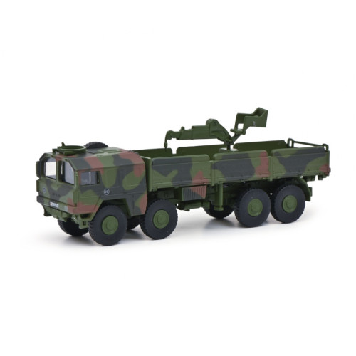 MAN 10t GL Flecktarn mit Kran (H0)