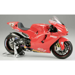Ducati Desmosedici (1/12) Ducati Desmosedici (1/12)