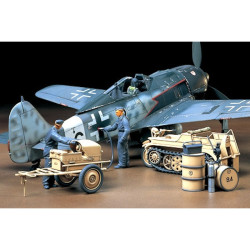 German Aircraft Power Supply Unit & Kettenkraftrad (1/48) German Aircraft Power Supply Unit & Kettenkraftrad (1/48)