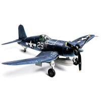 Vought F4U-1A Corsair (1/72) Vought F4U-1A Corsair (1/72)