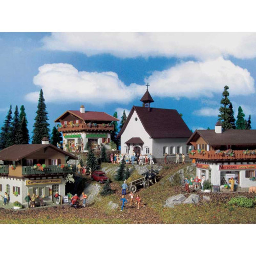 Village de montagne avec chapelle (H0)