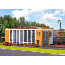 E-loco shed with automatic door lock mechanism, double track (N)