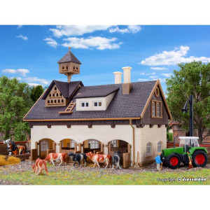 Stable with pigeonry (N)